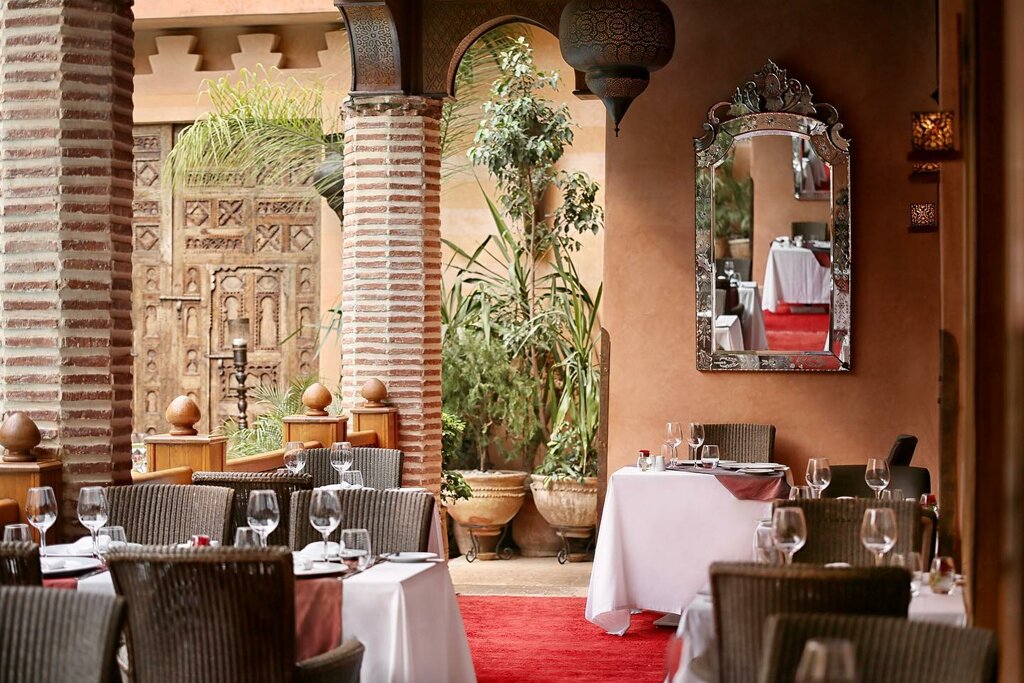 Hotel73
