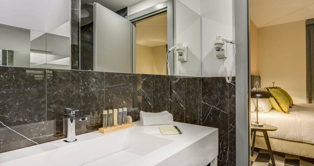 Hotel35