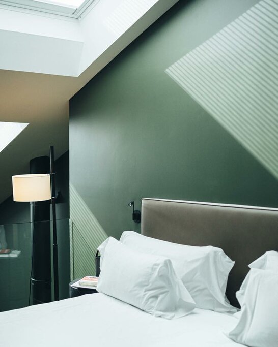 Hotel893