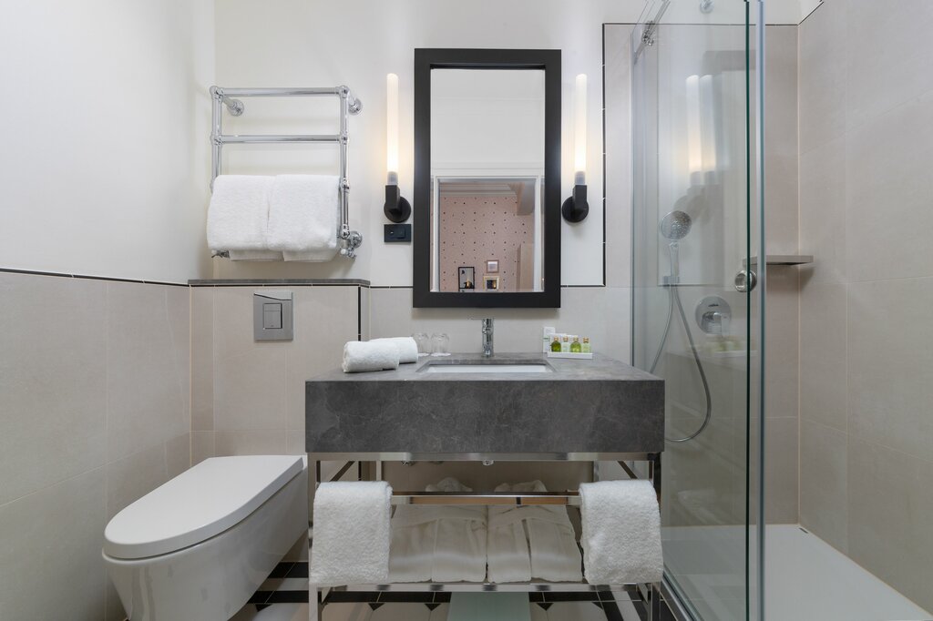 Hotel1350