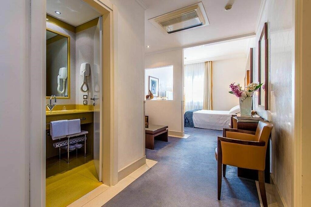Hotel5