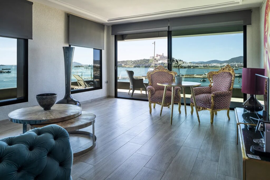 Hotel1087
