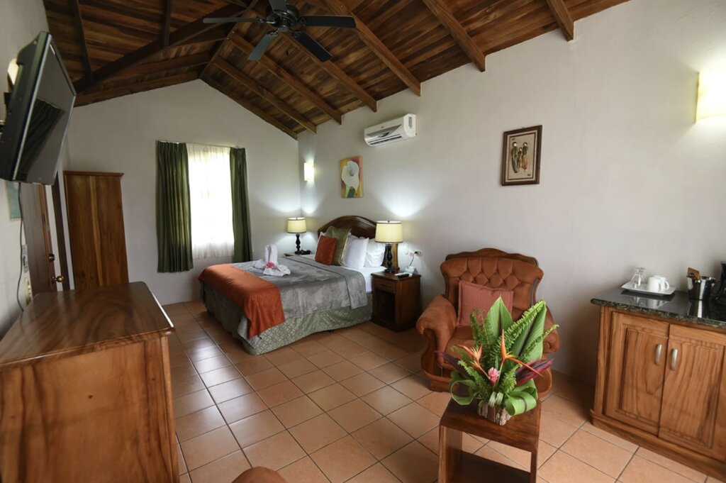 Hotel305