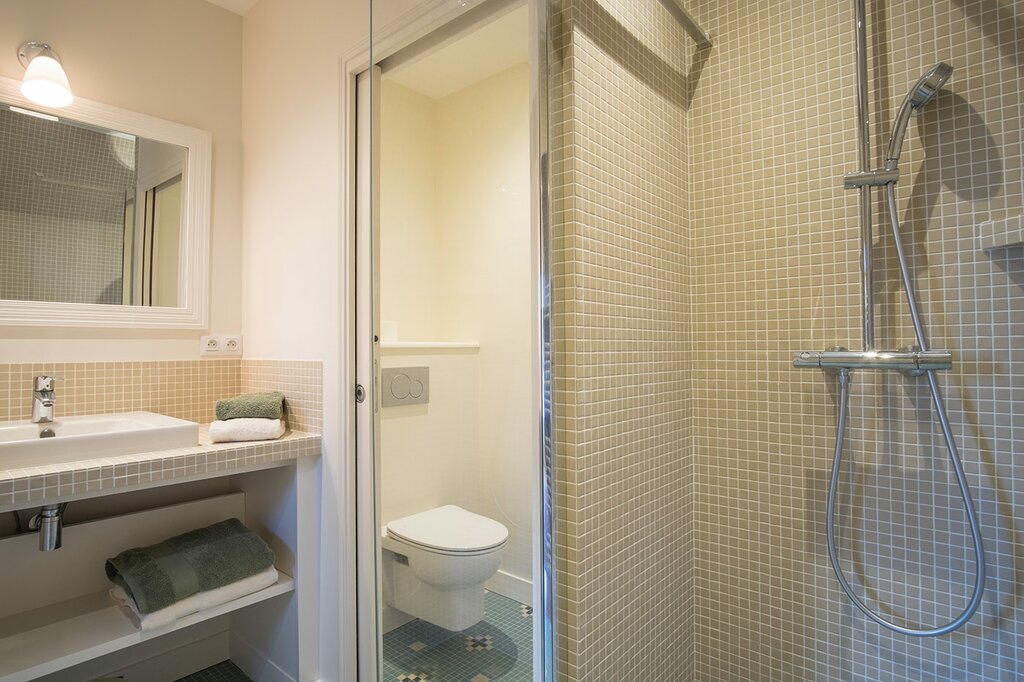 Hotel1306