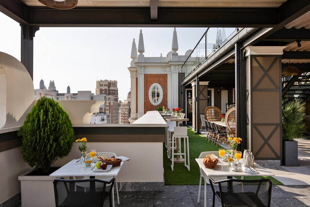 Hotel751
