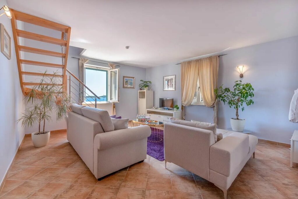 Hotel1358