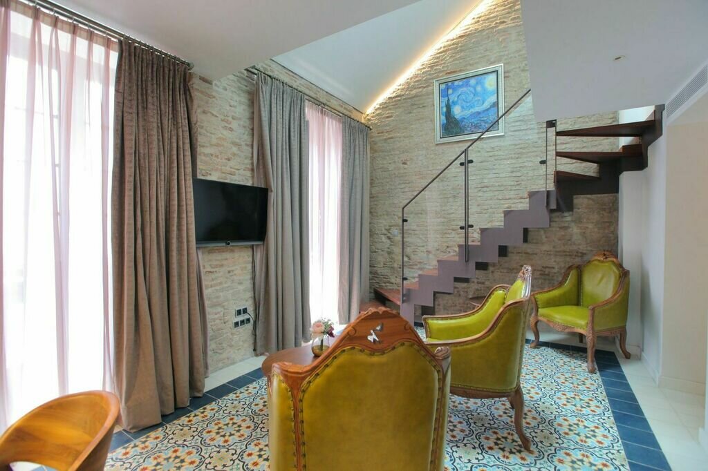 Hotel719