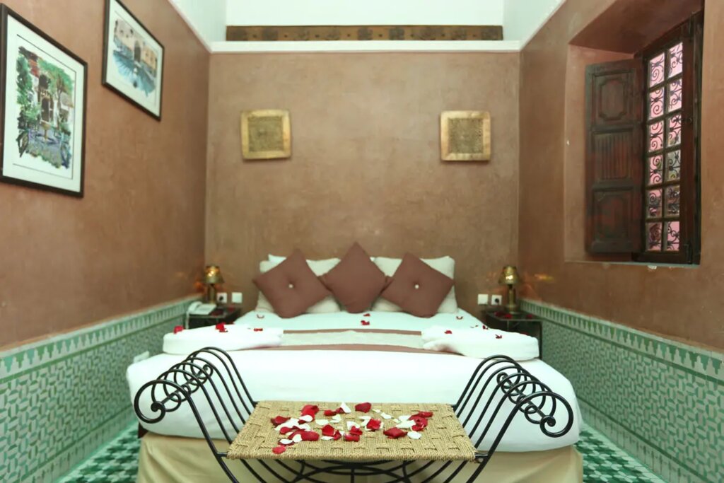 Hotel76