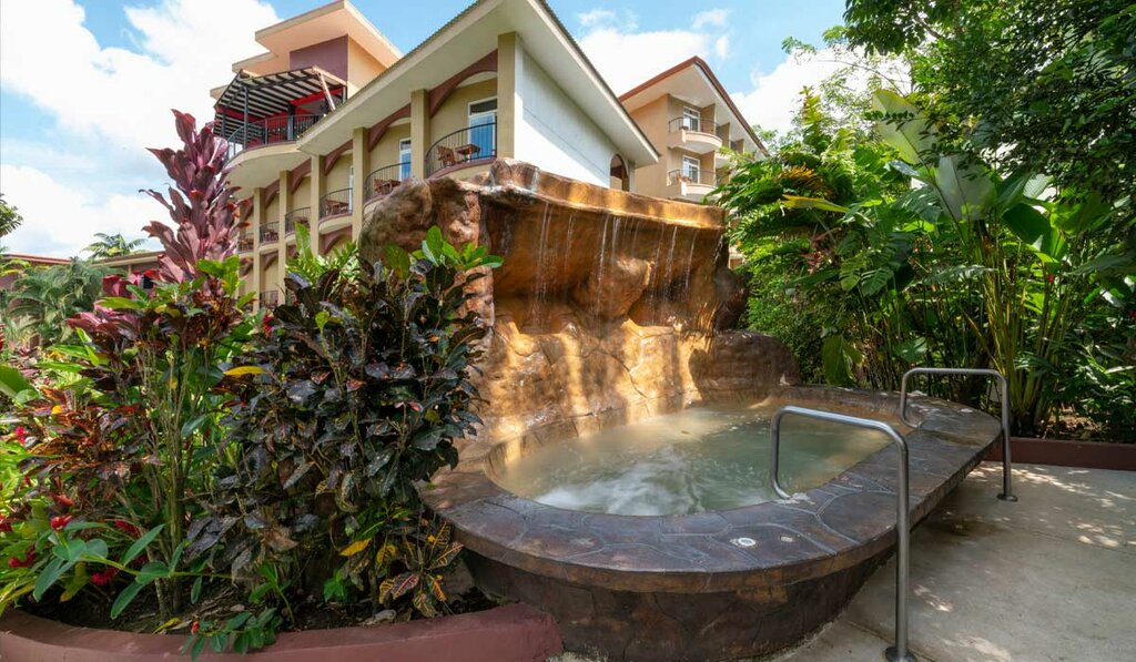 Hotel236