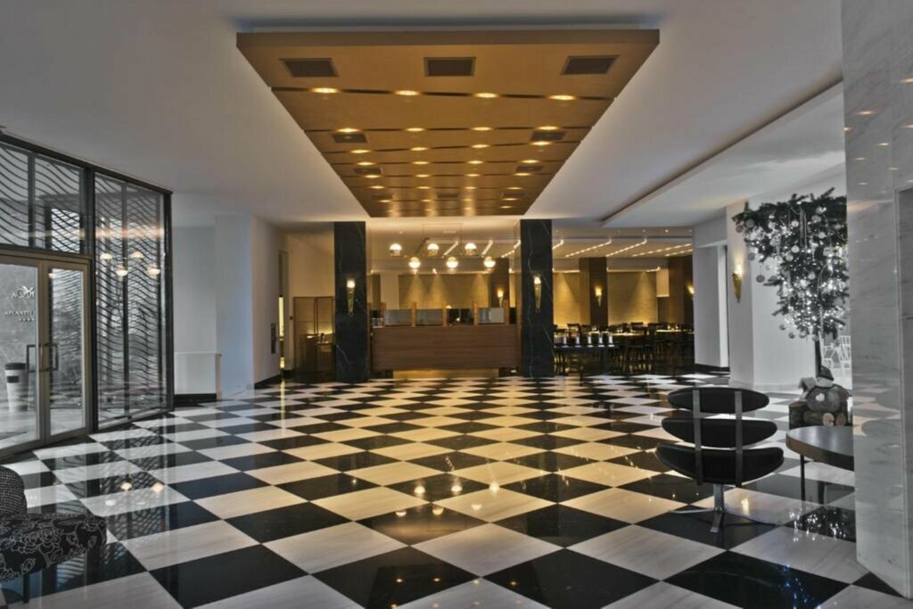 Hotel563