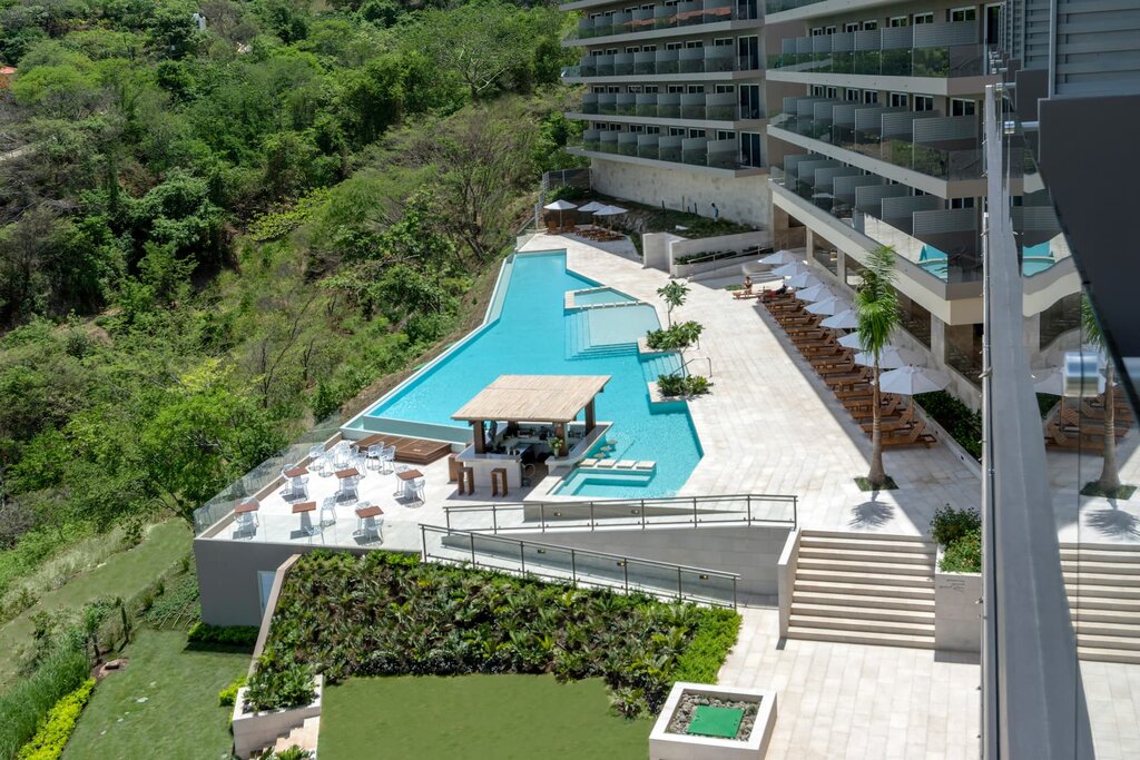 Hotel228
