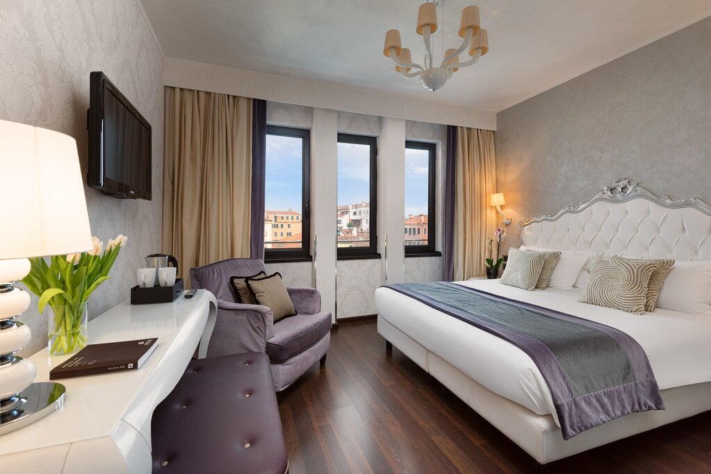 Hotel24