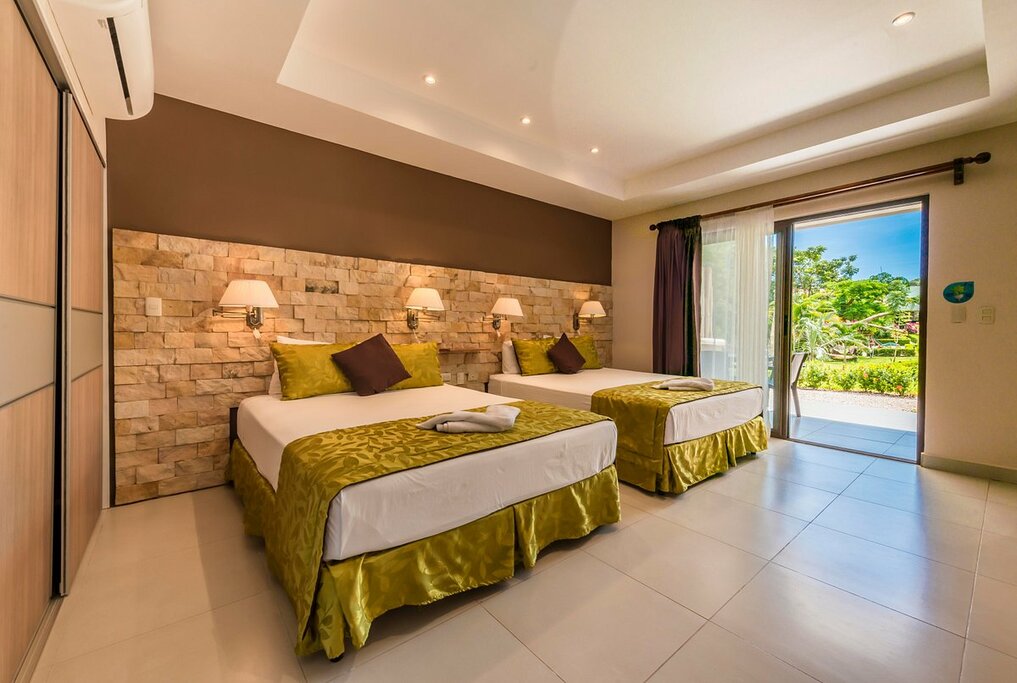 Hotel212