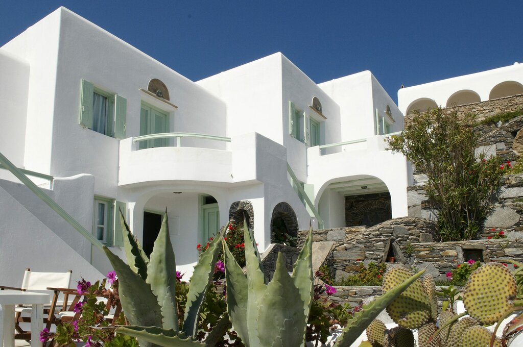 Hotel499