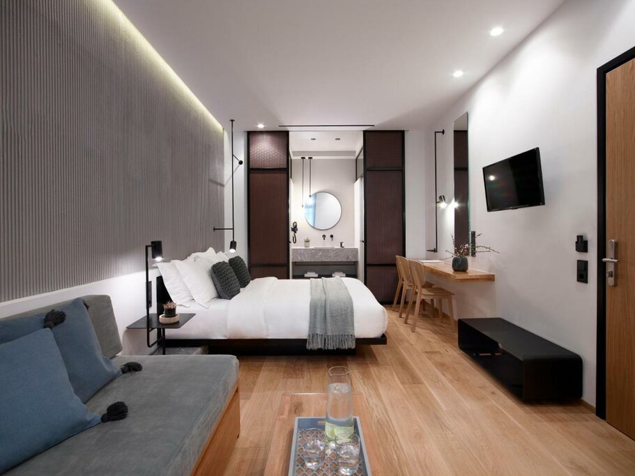 Hotel598
