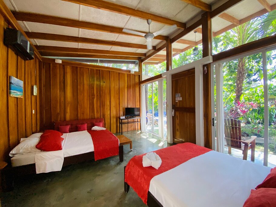 Hotel283