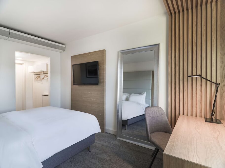 Hotel375