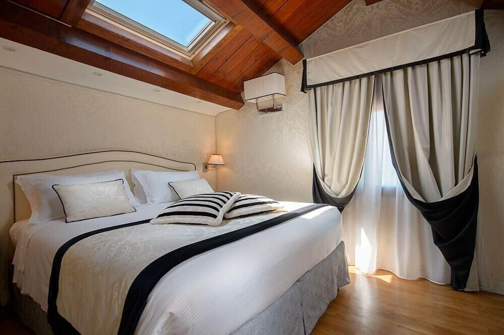 Hotel6