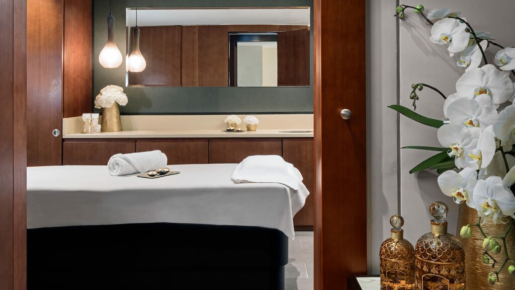 Hotel102