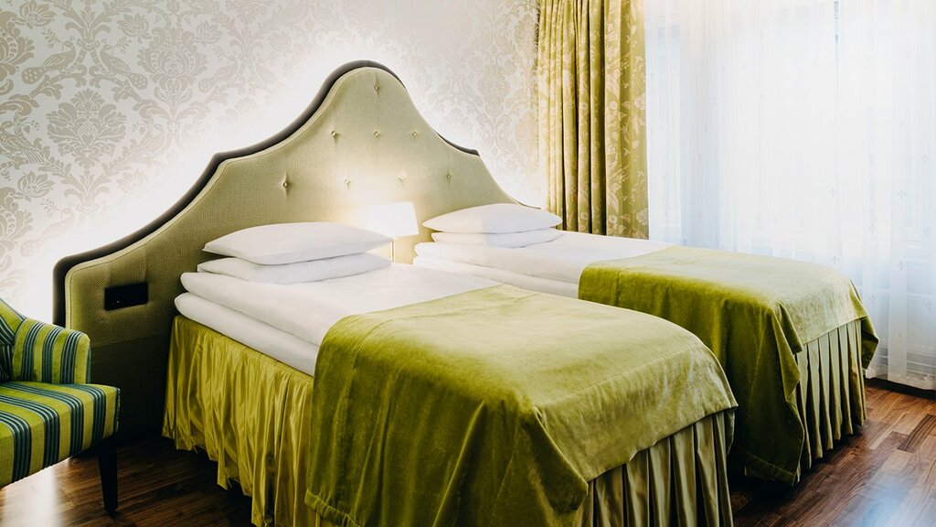 Hotel355