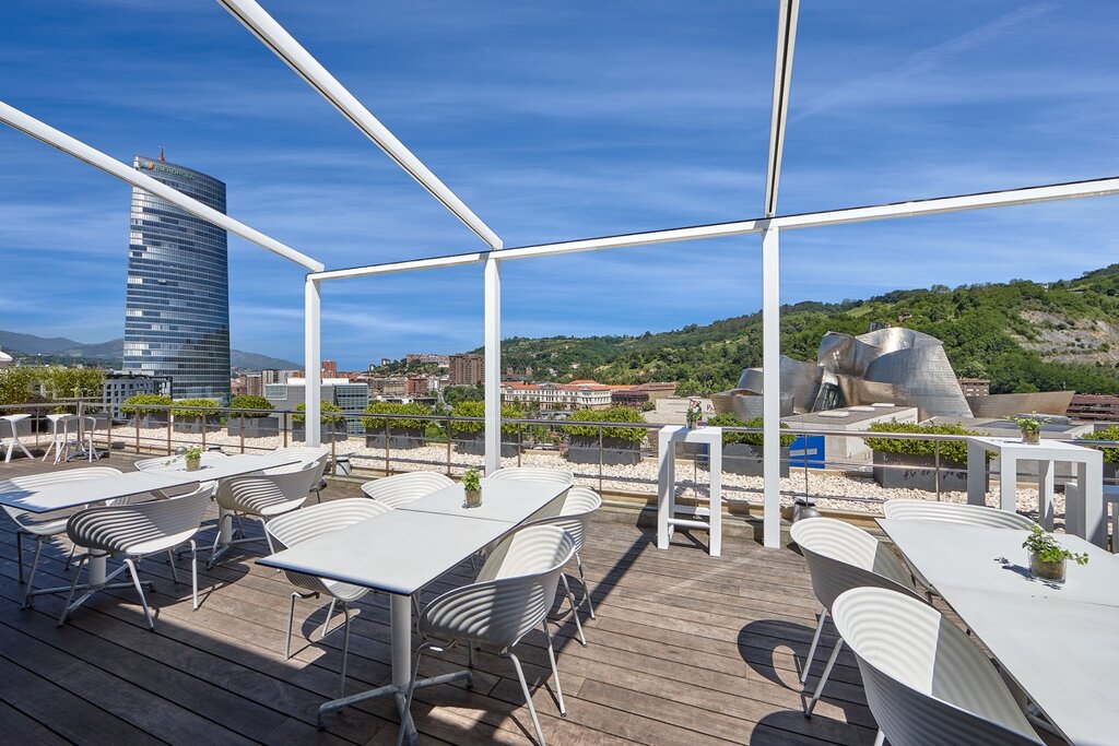 Hotel963