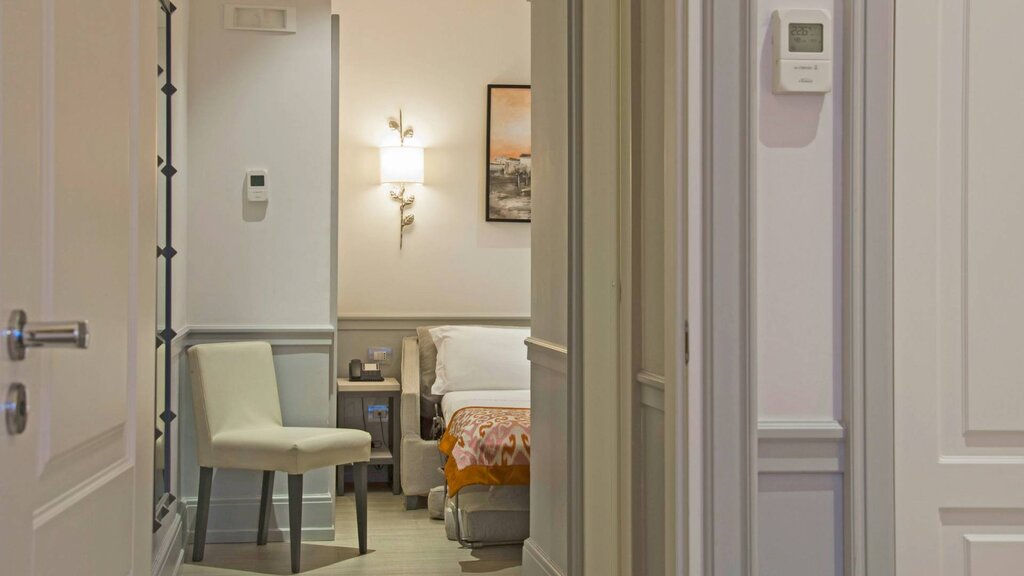 Hotel27