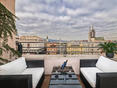 Hotel1336