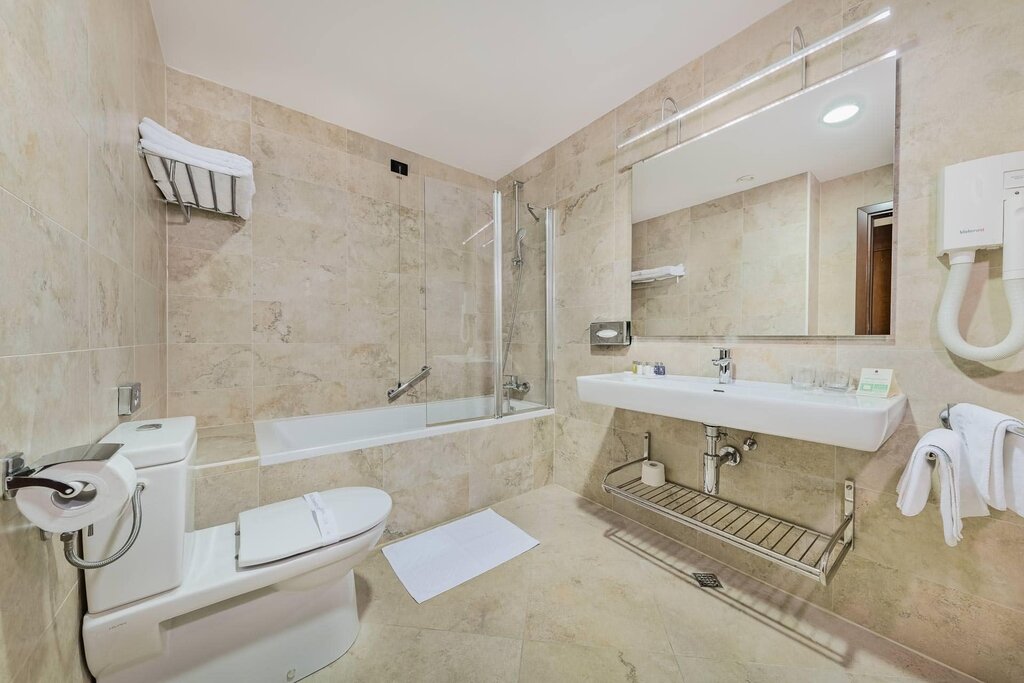 Hotel1336