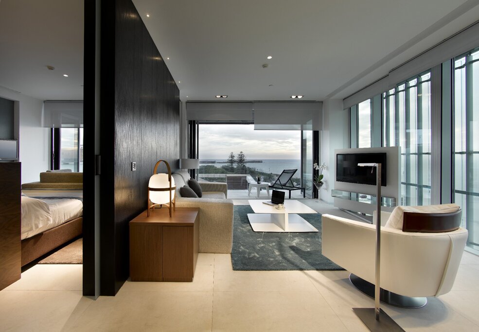 Hotel745