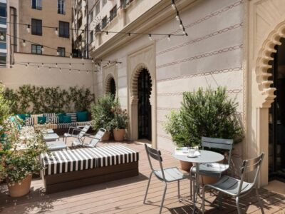 Hotel743