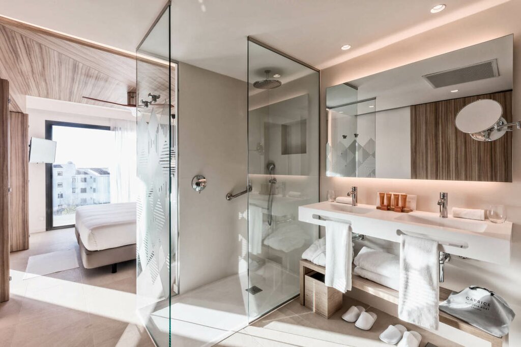 Hotel998