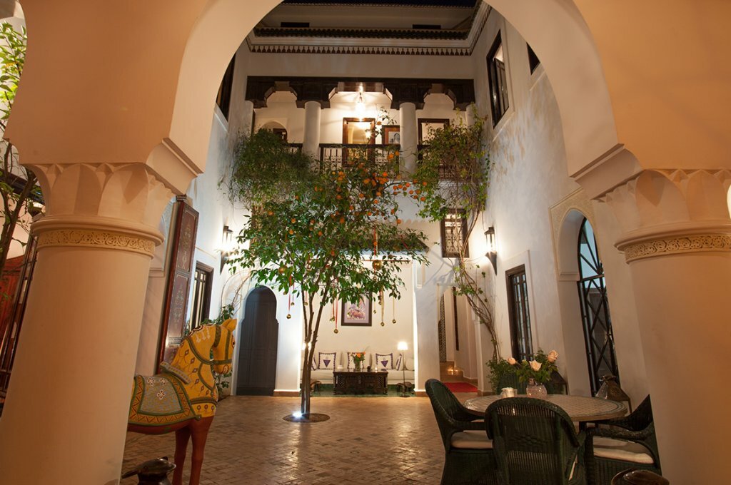 Hotel82