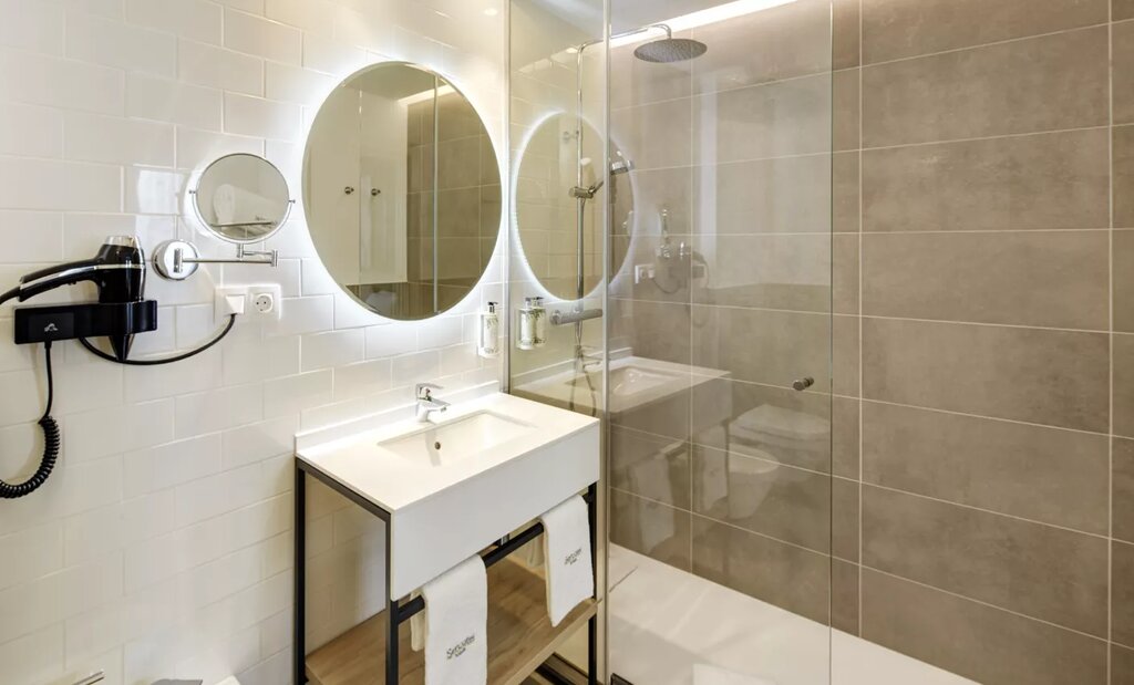 Hotel732