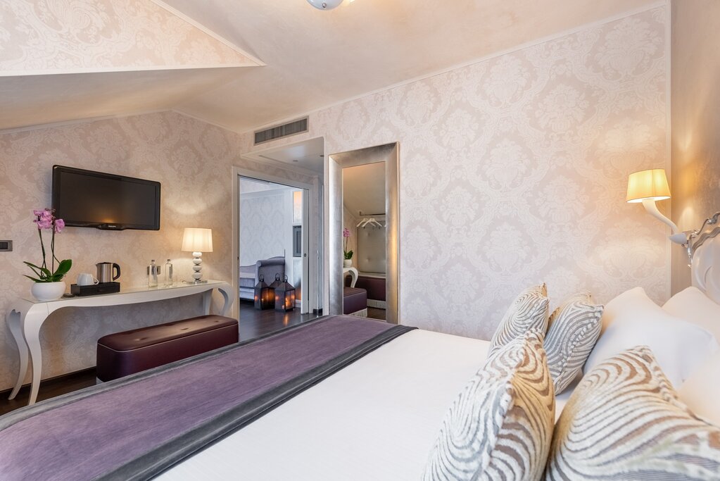 Hotel24