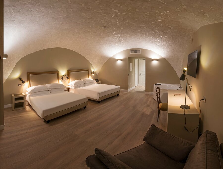 Hotel25