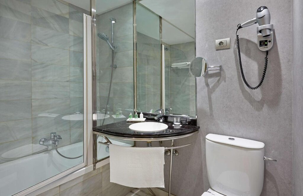 Hotel983