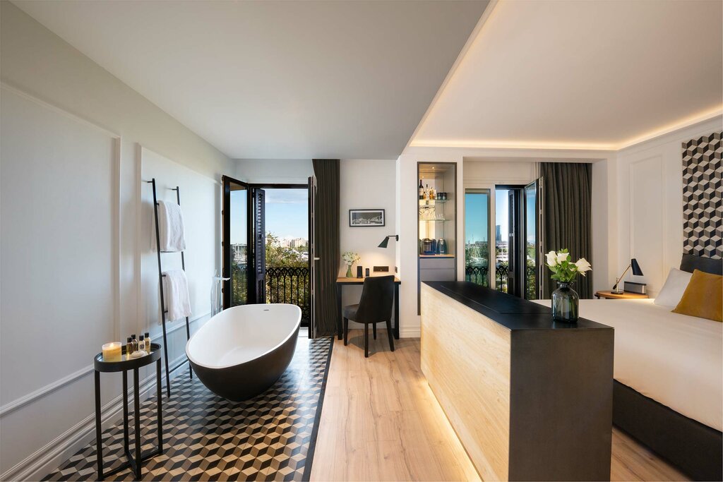 Hotel674