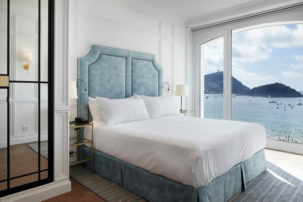 Hotel733
