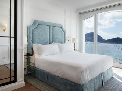Hotel733