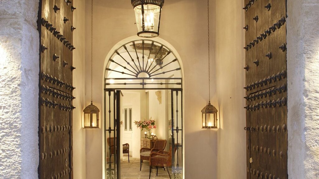 Hotel895