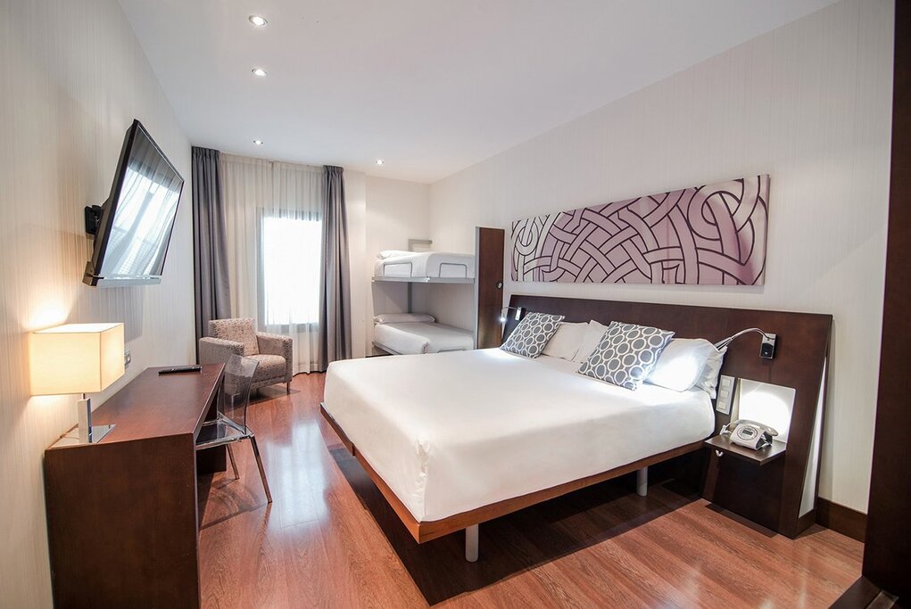 Hotel795