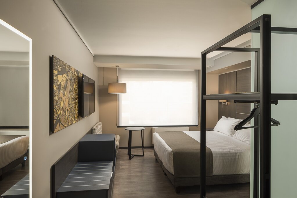 Hotel1484