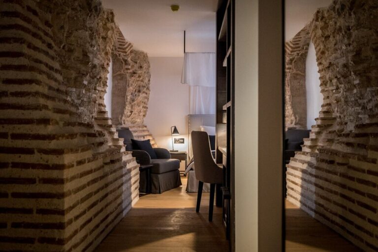 Hotel1366