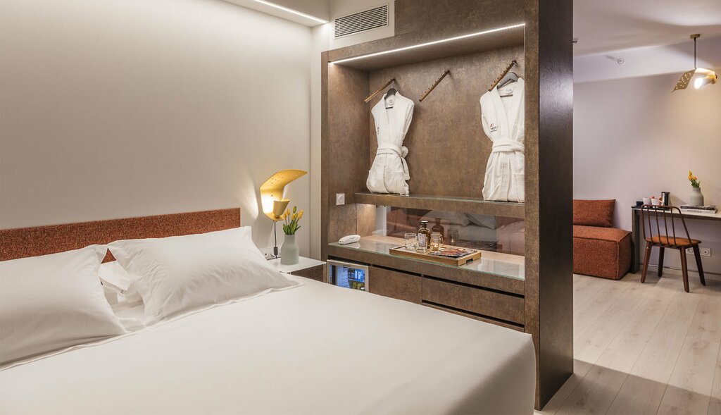 Hotel969