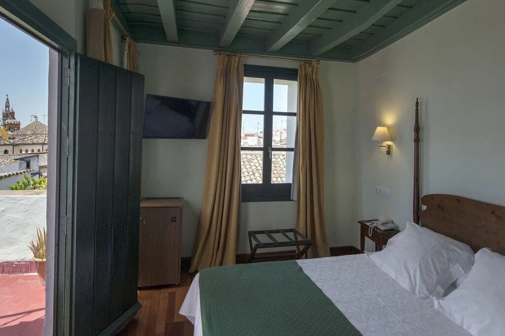 Hotel683
