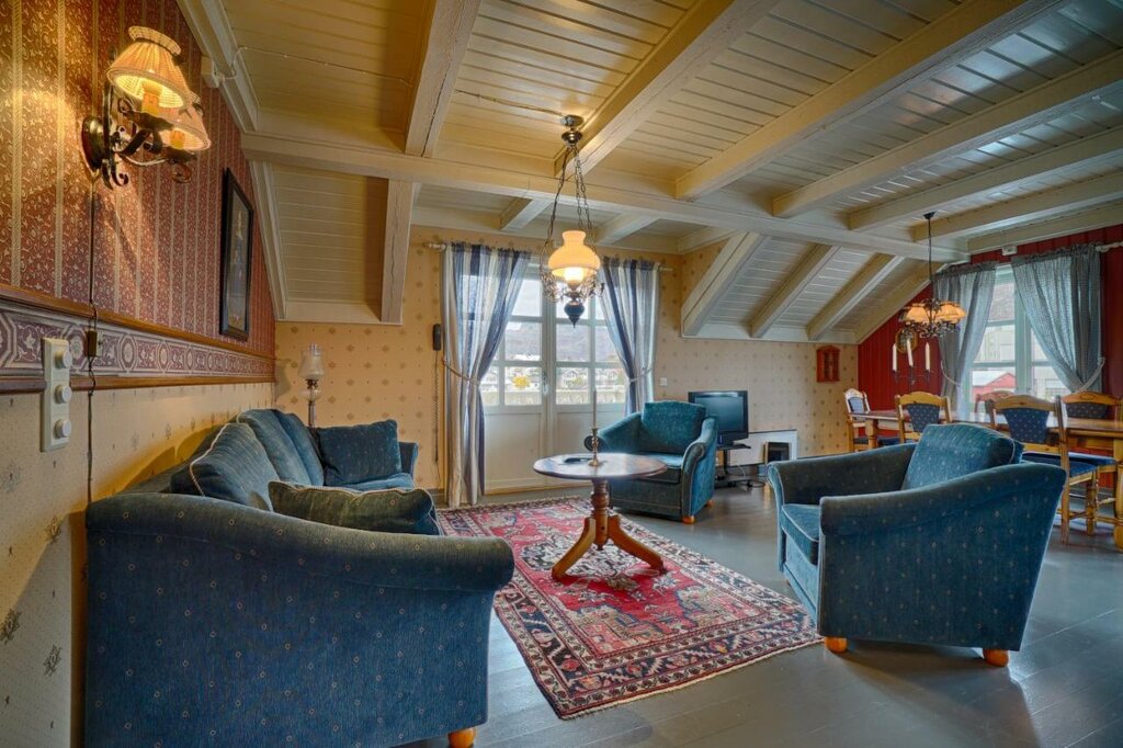 Hotel389
