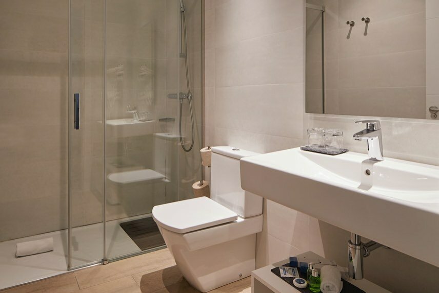 Hotel875