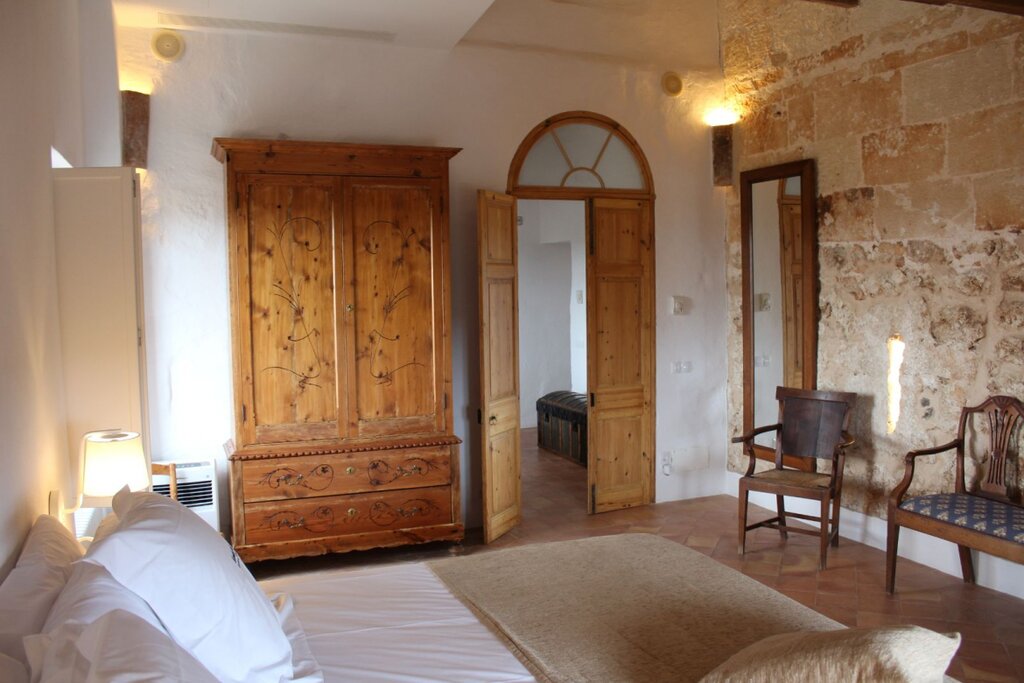 Hotel977