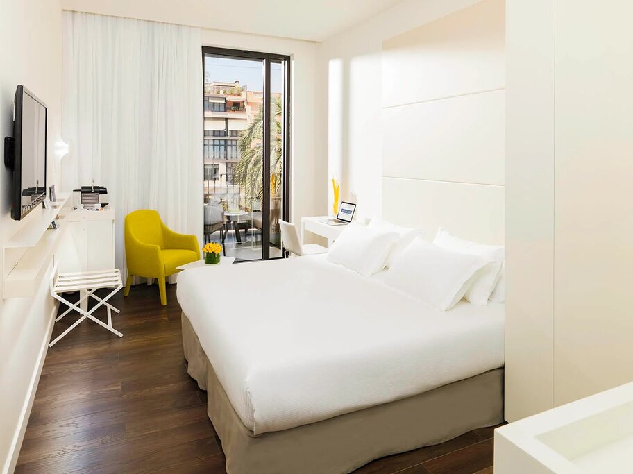 Hotel698