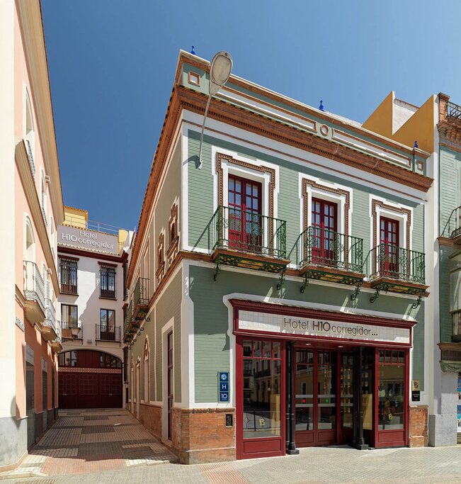 Hotel712